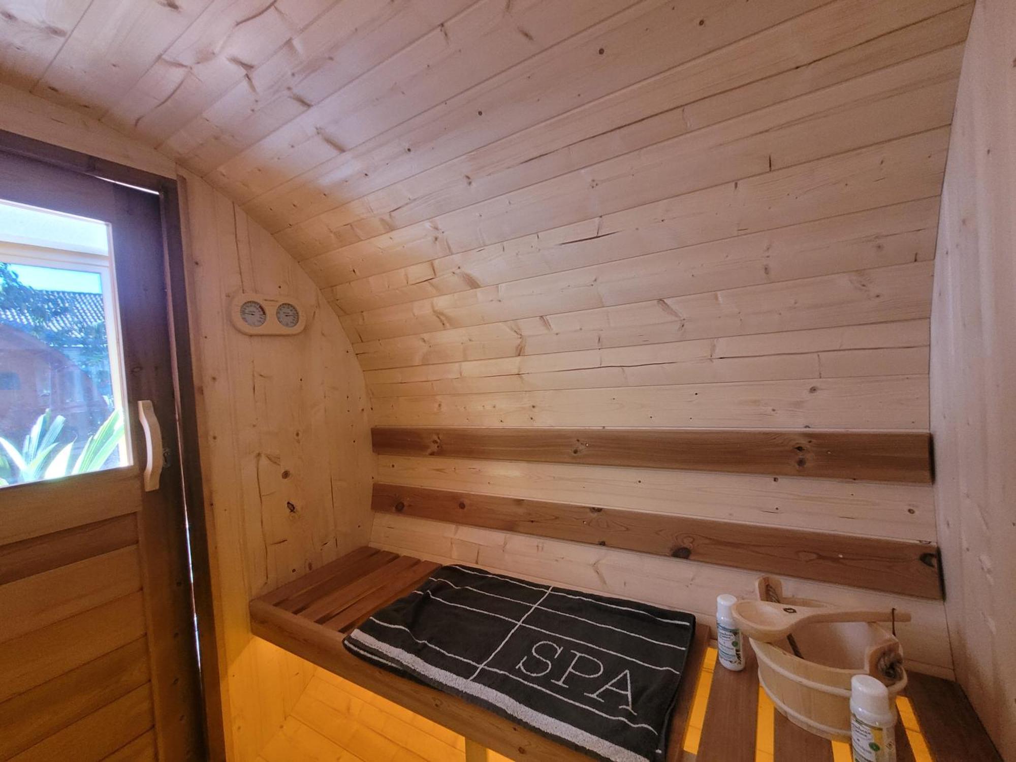 Ferienwohnung Halle Хале Екстериор снимка